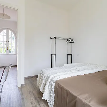 Faro Voltiano 5 Stelle Elegante Wifi Apartment *
