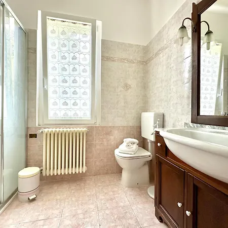 Apartament Faro Voltiano - 5 Stelle Elegante Wifi *