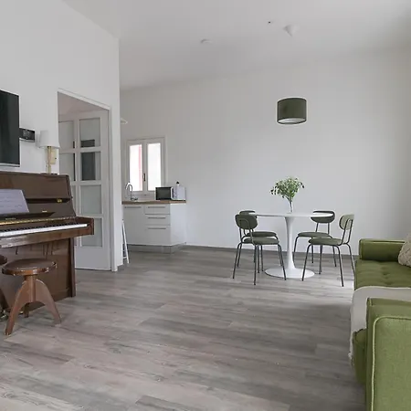 Apartament Faro Voltiano - 5 Stelle Elegante Wifi *